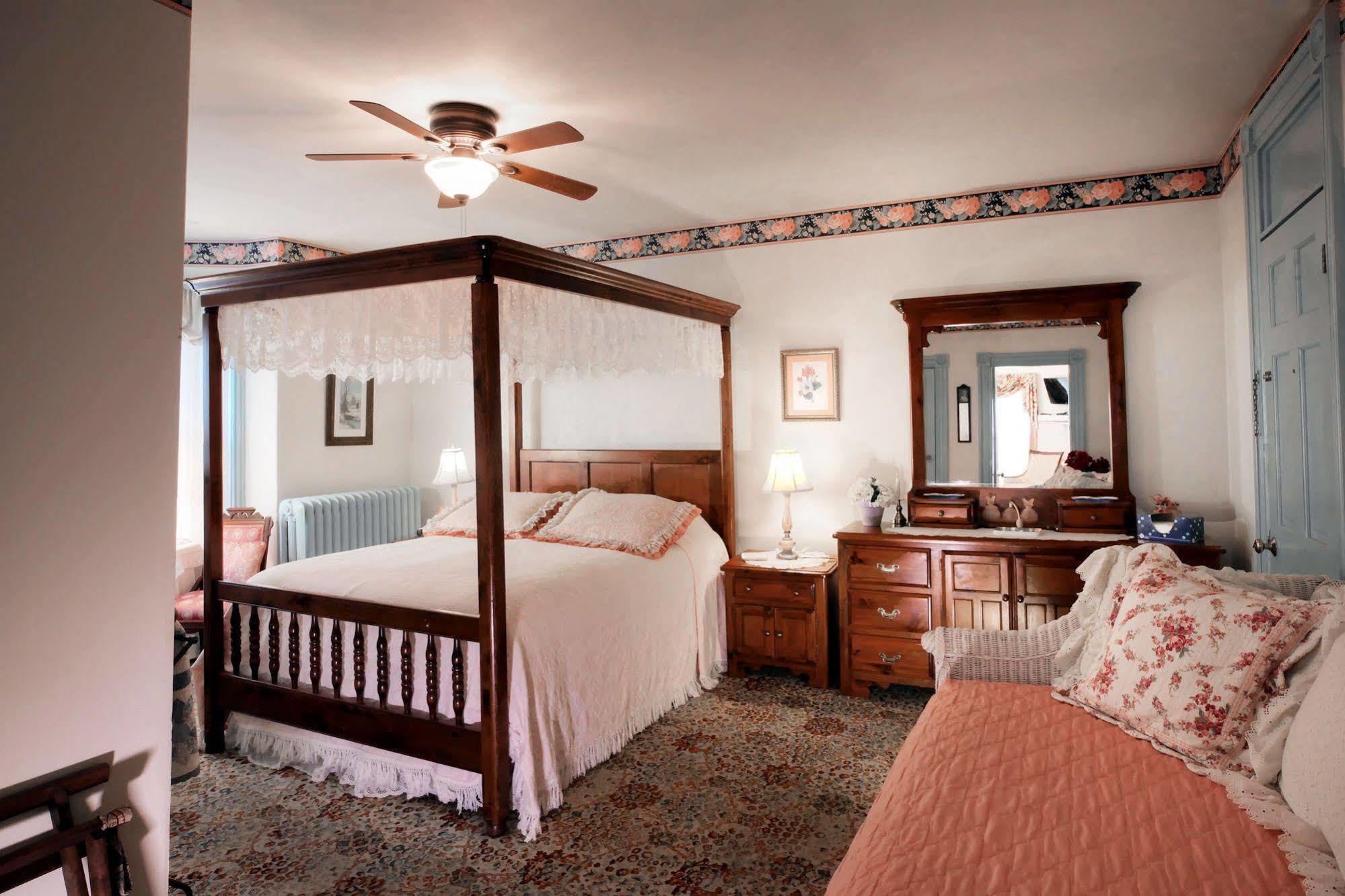 Antoinette'S Apartments & Suites Cape May Dış mekan fotoğraf